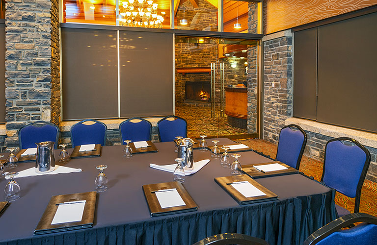 Palliser Salon