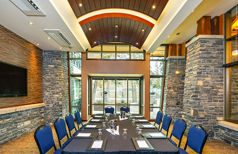 Palliser Salon