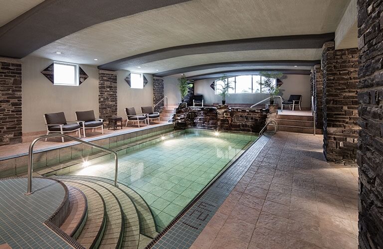 Pool & Hot Tub