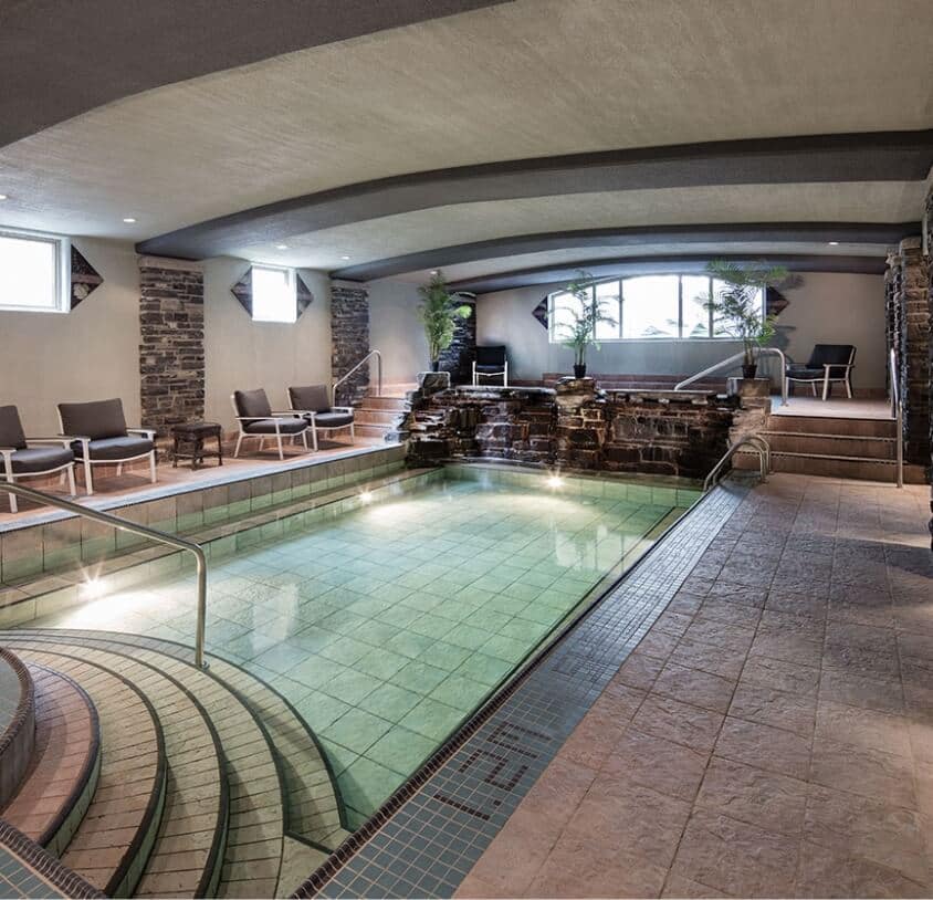 Pool & Hot Tub